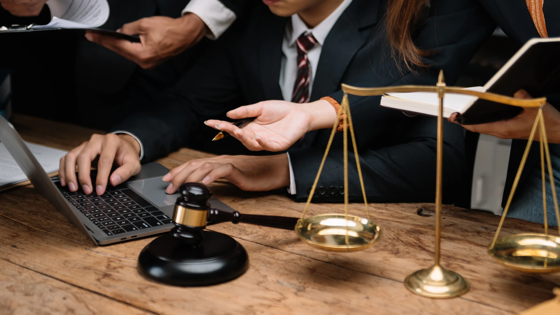Qué debe tener la página web de un despacho jurídico