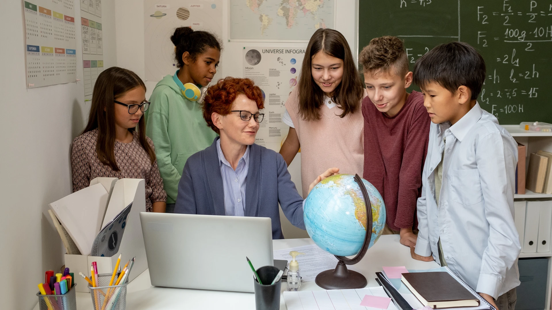 Qué debe tener la página web de una escuela privada
