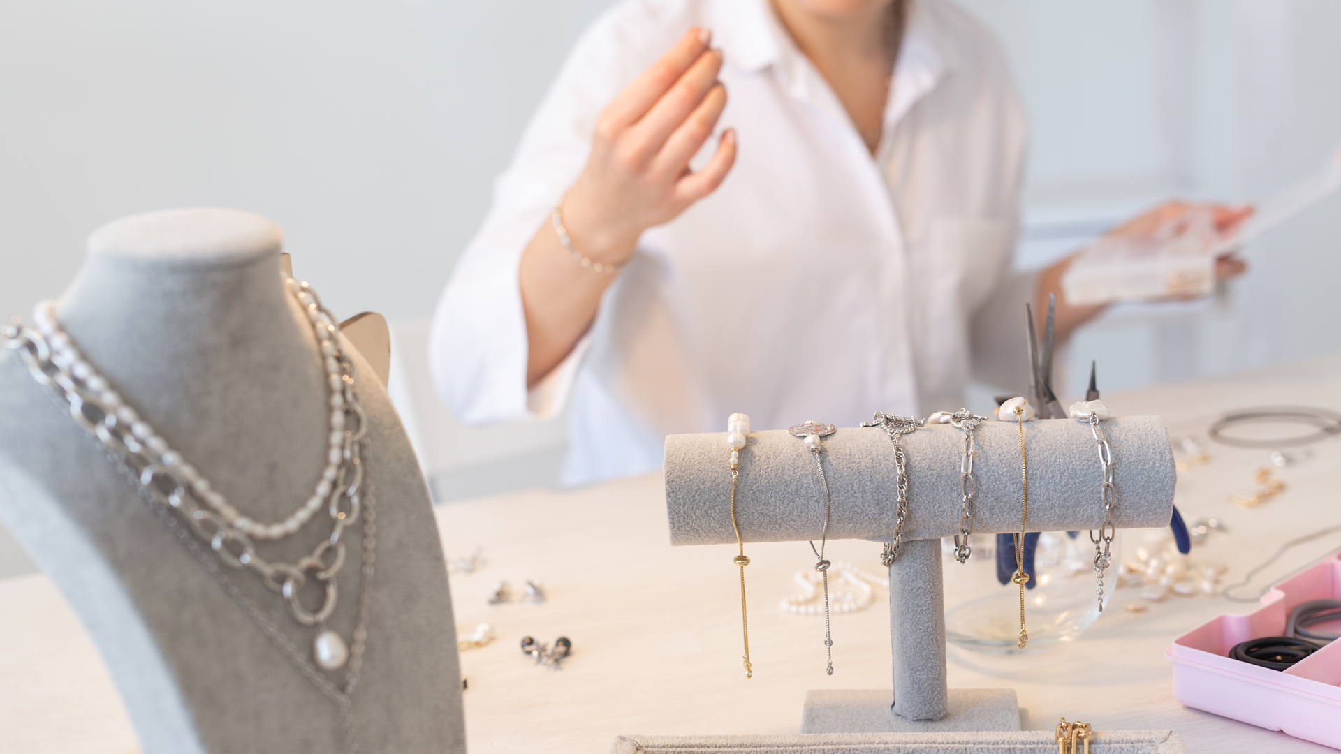 Qué debe tener la página web de una joyería